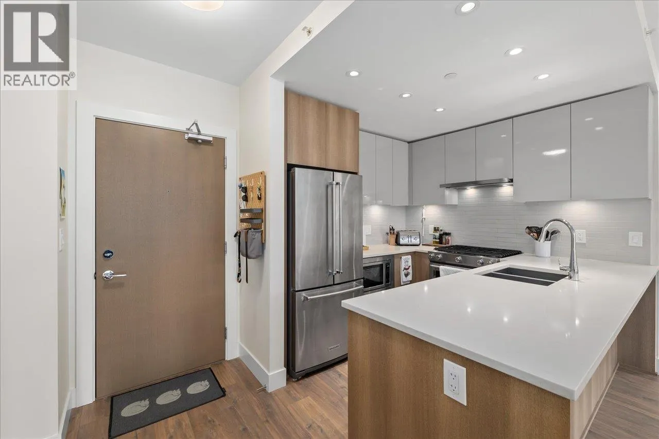 607 258 NELSON'S COURT