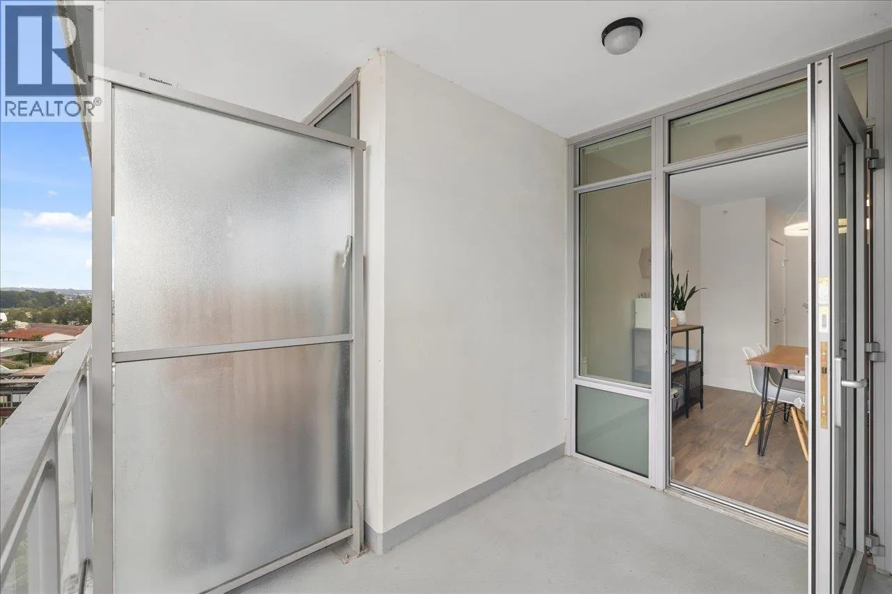 607 258 NELSON'S COURT