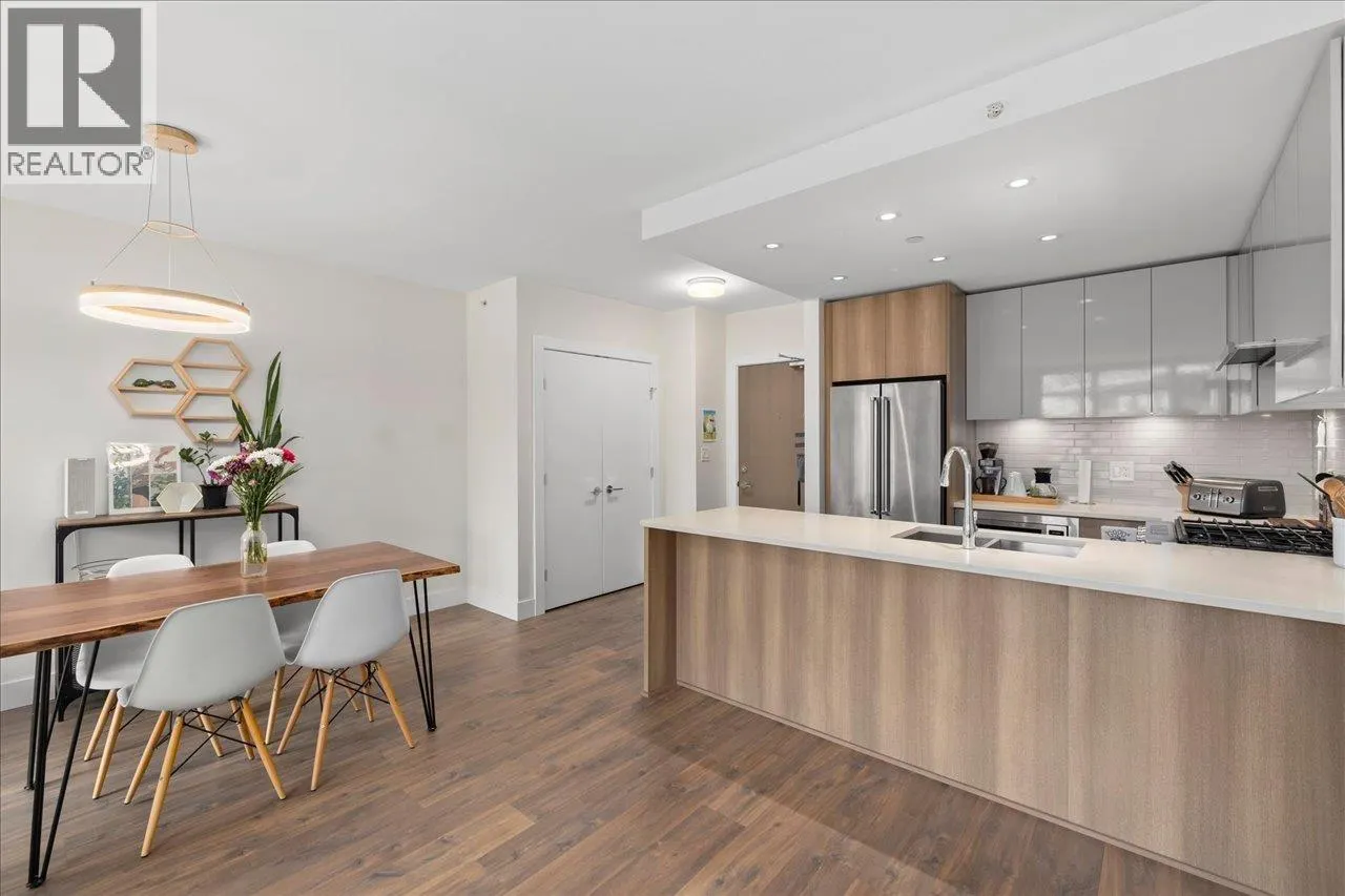 607 258 NELSON'S COURT