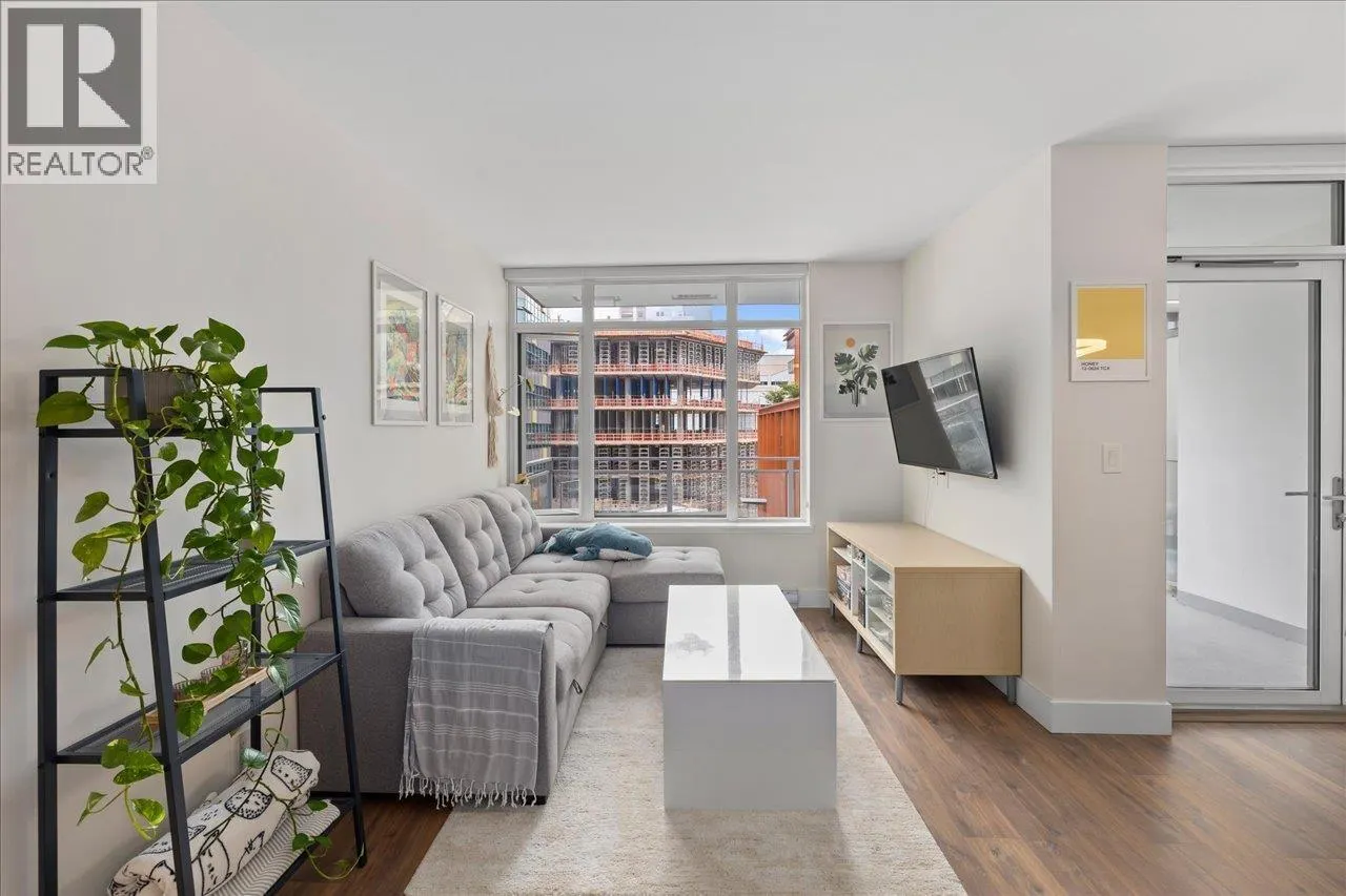 607 258 NELSON'S COURT