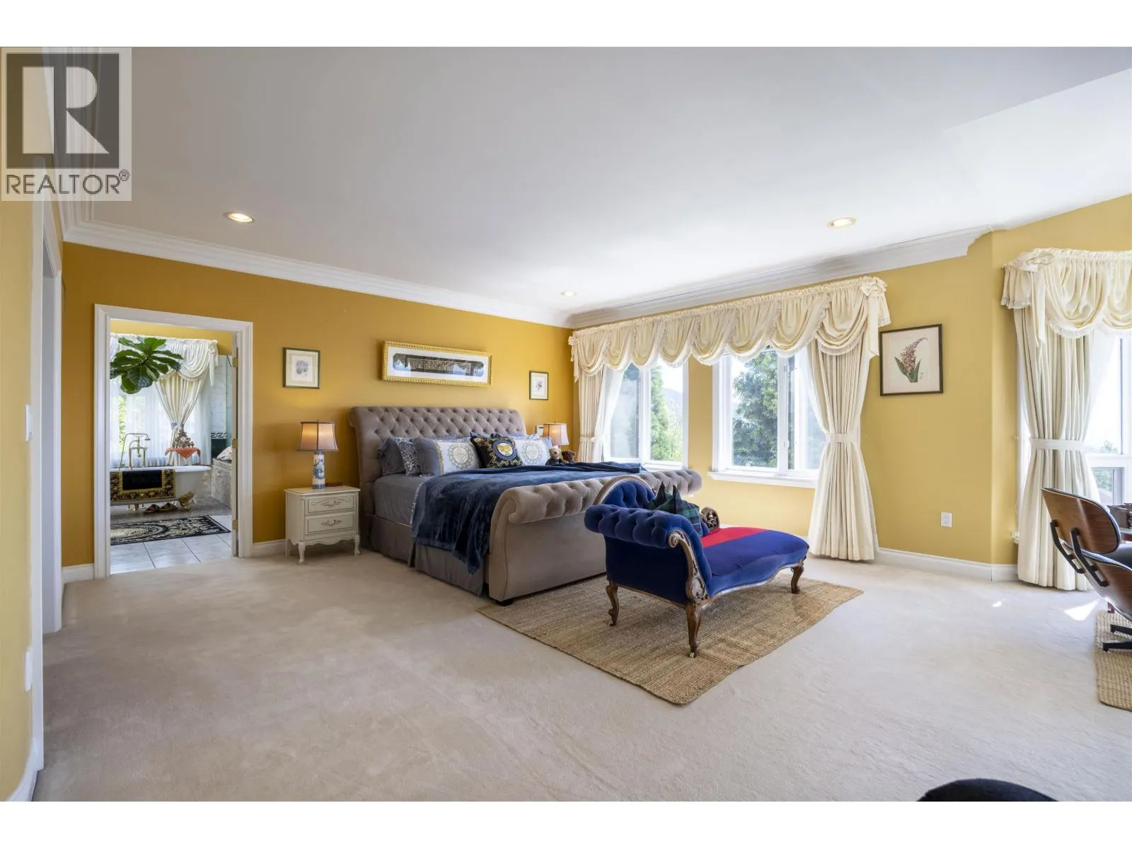 3099 PLATEAU BOULEVARD