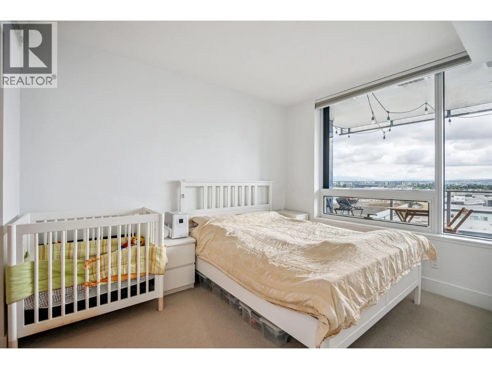 1308 5233 GILBERT ROAD