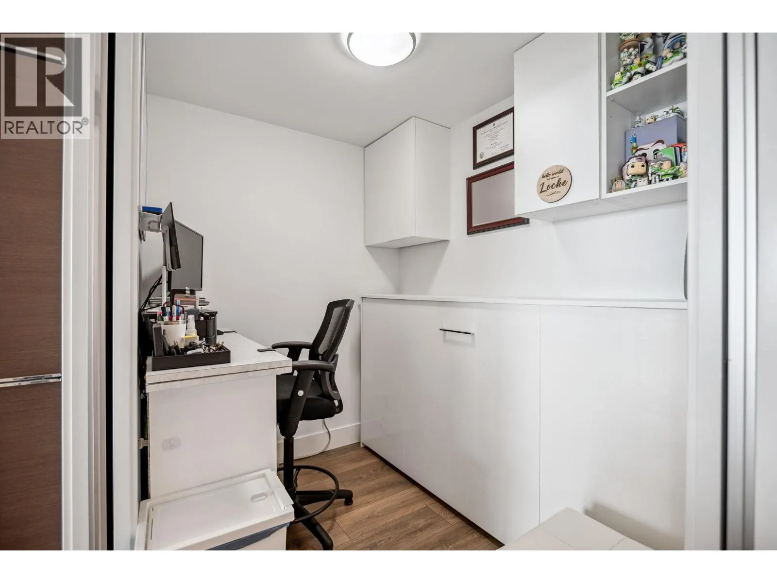 1308 5233 GILBERT ROAD