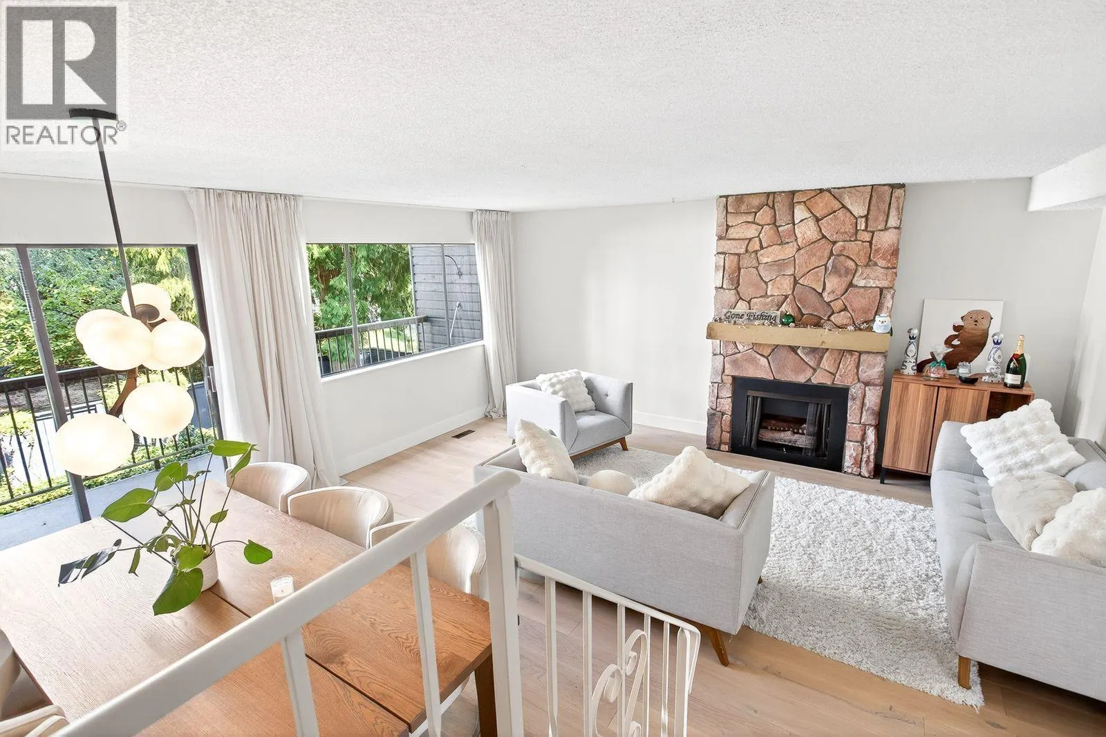 7301 CAPISTRANO DRIVE
