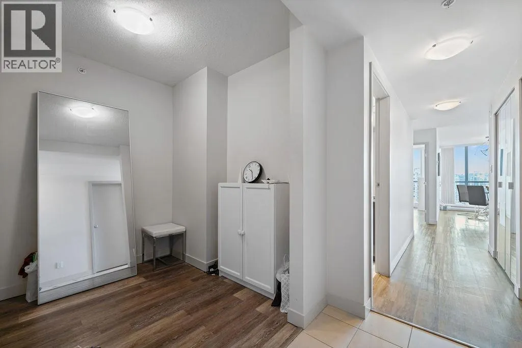 3107 1408 STRATHMORE MEWS