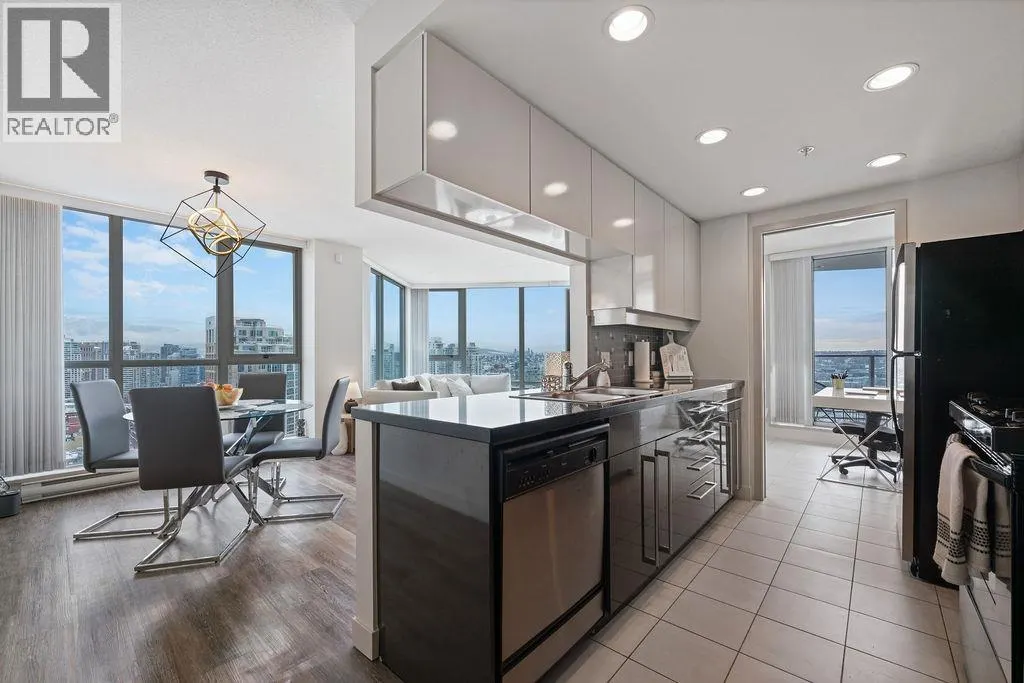 3107 1408 STRATHMORE MEWS