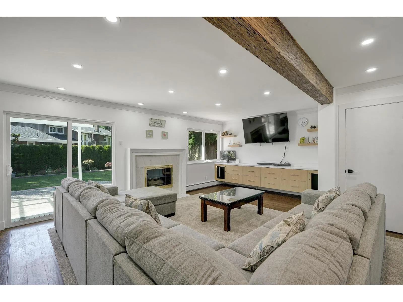 6875 ROCKFORD PLACE