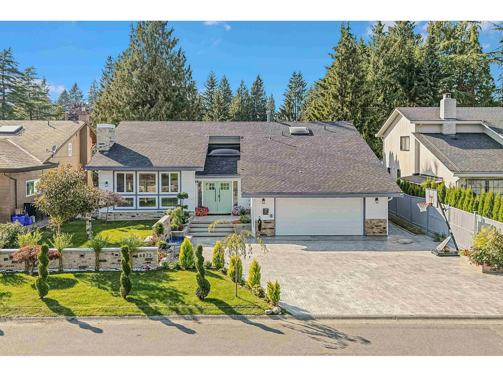 6875 ROCKFORD PLACE