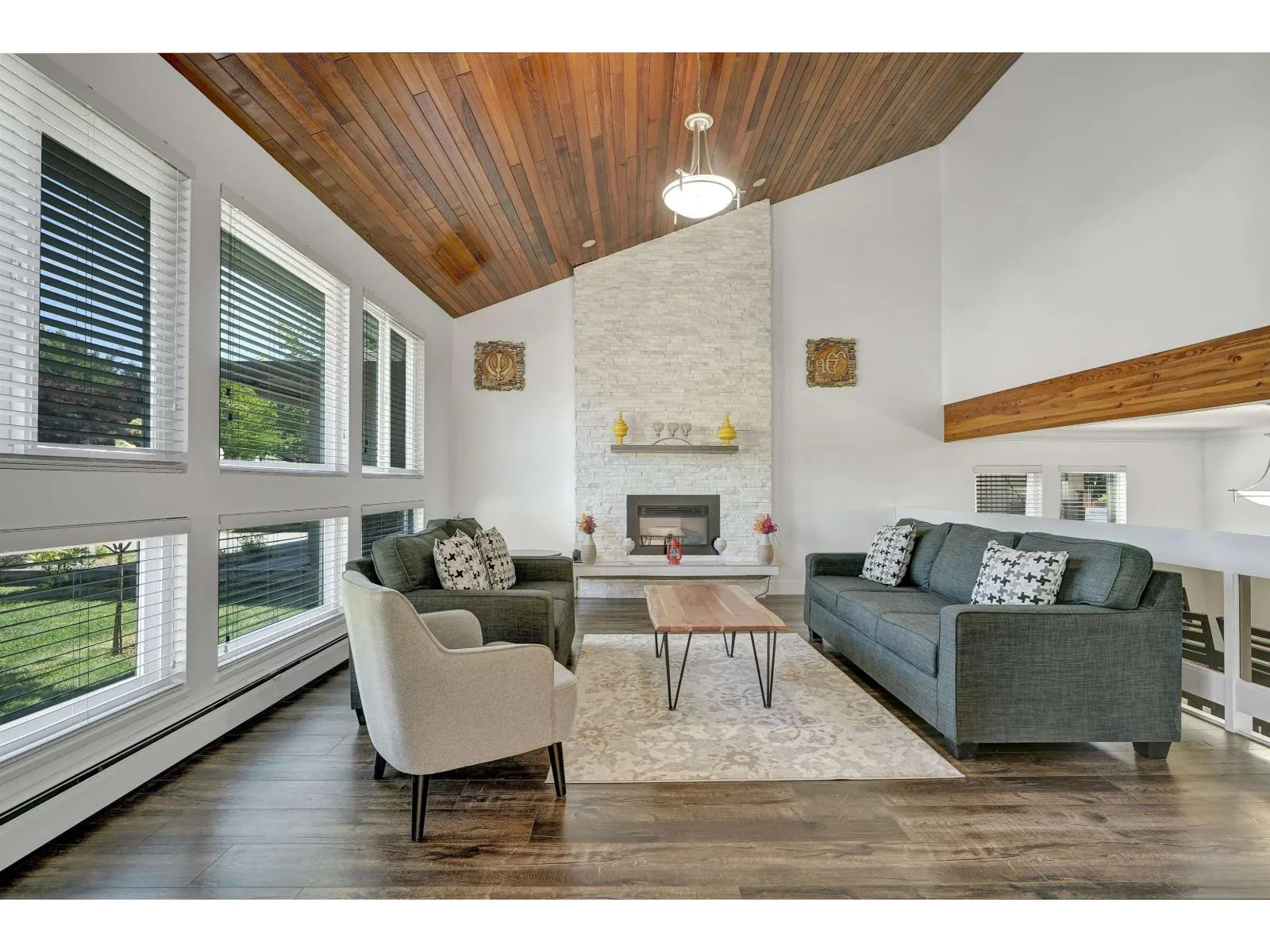 6875 ROCKFORD PLACE