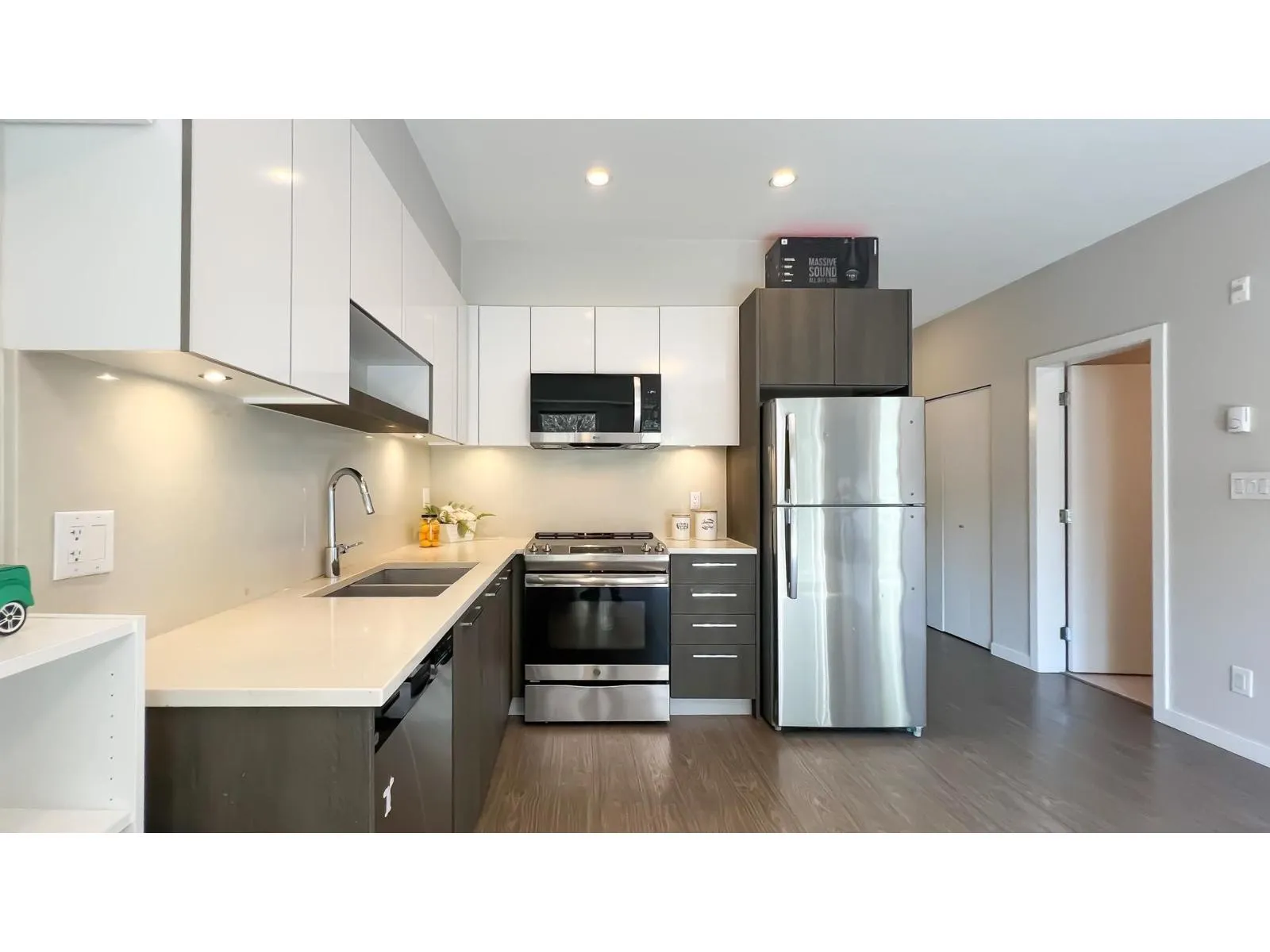 108 13768 108 AVENUE
