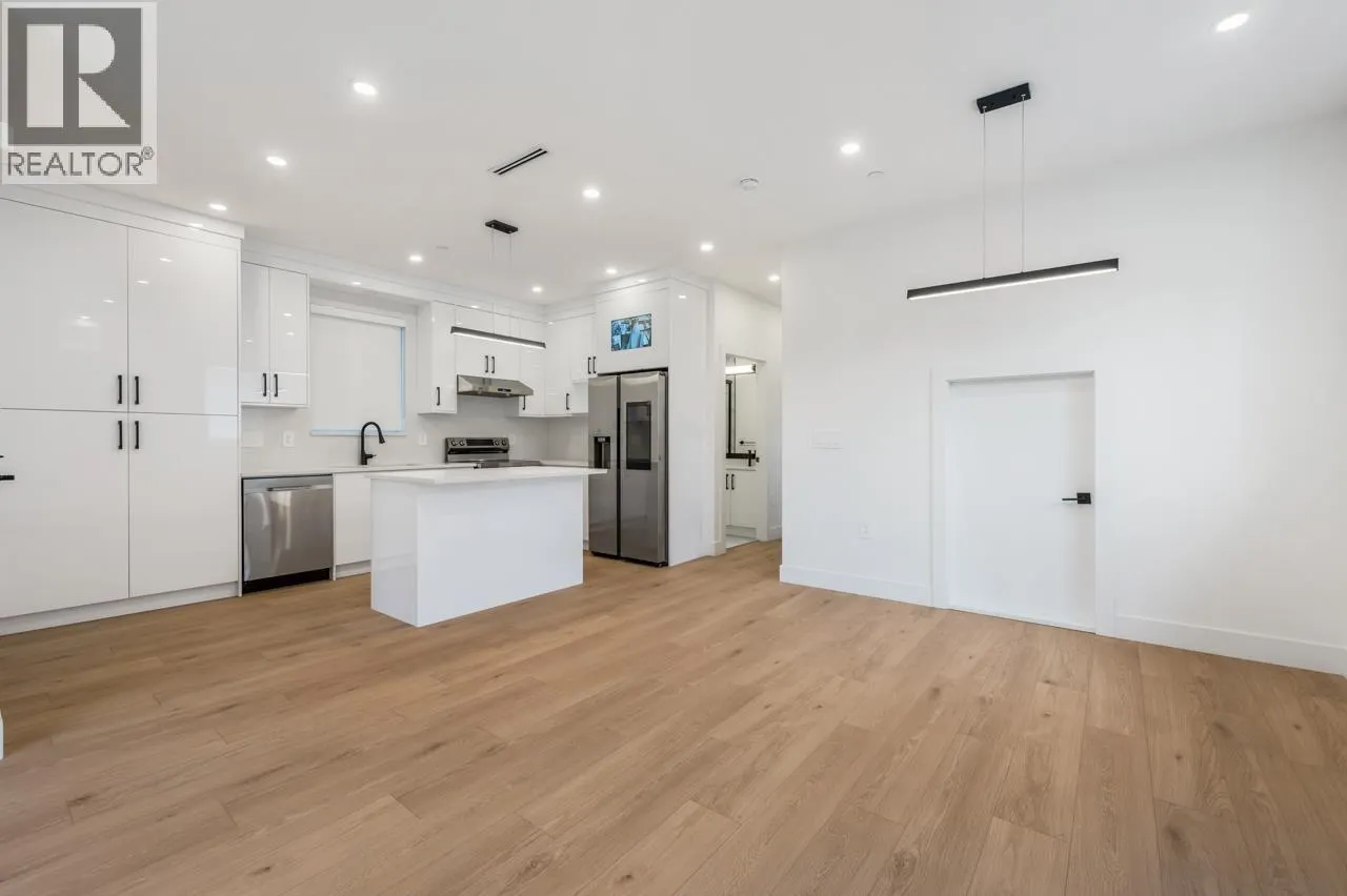 1 3090 VANNESS AVENUE