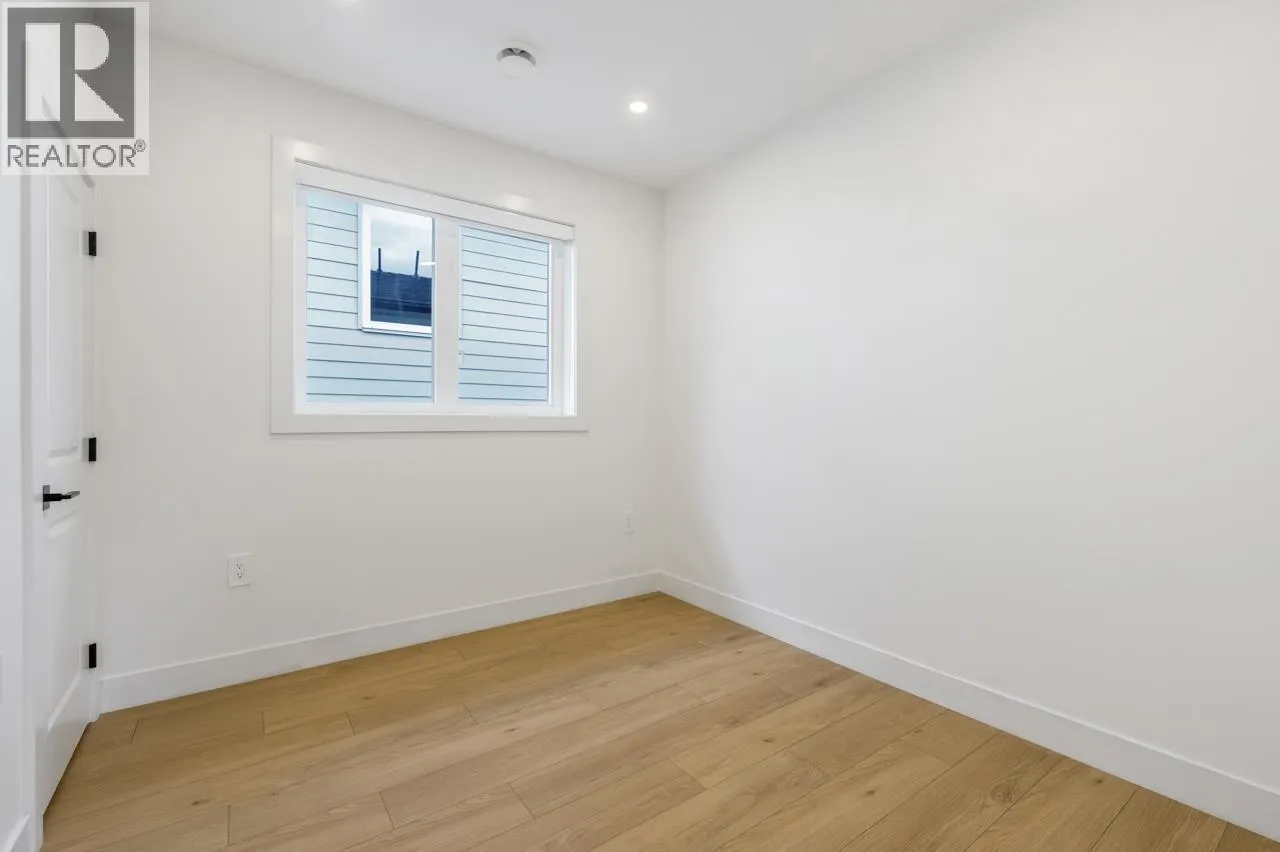 1 3090 VANNESS AVENUE