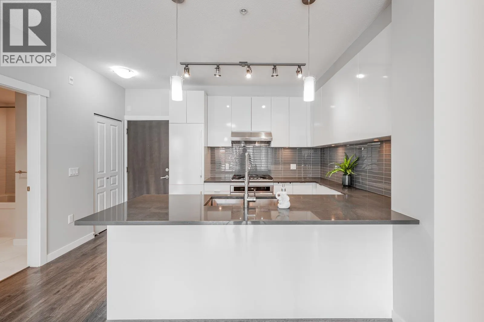 308 9399 ALEXANDRA ROAD