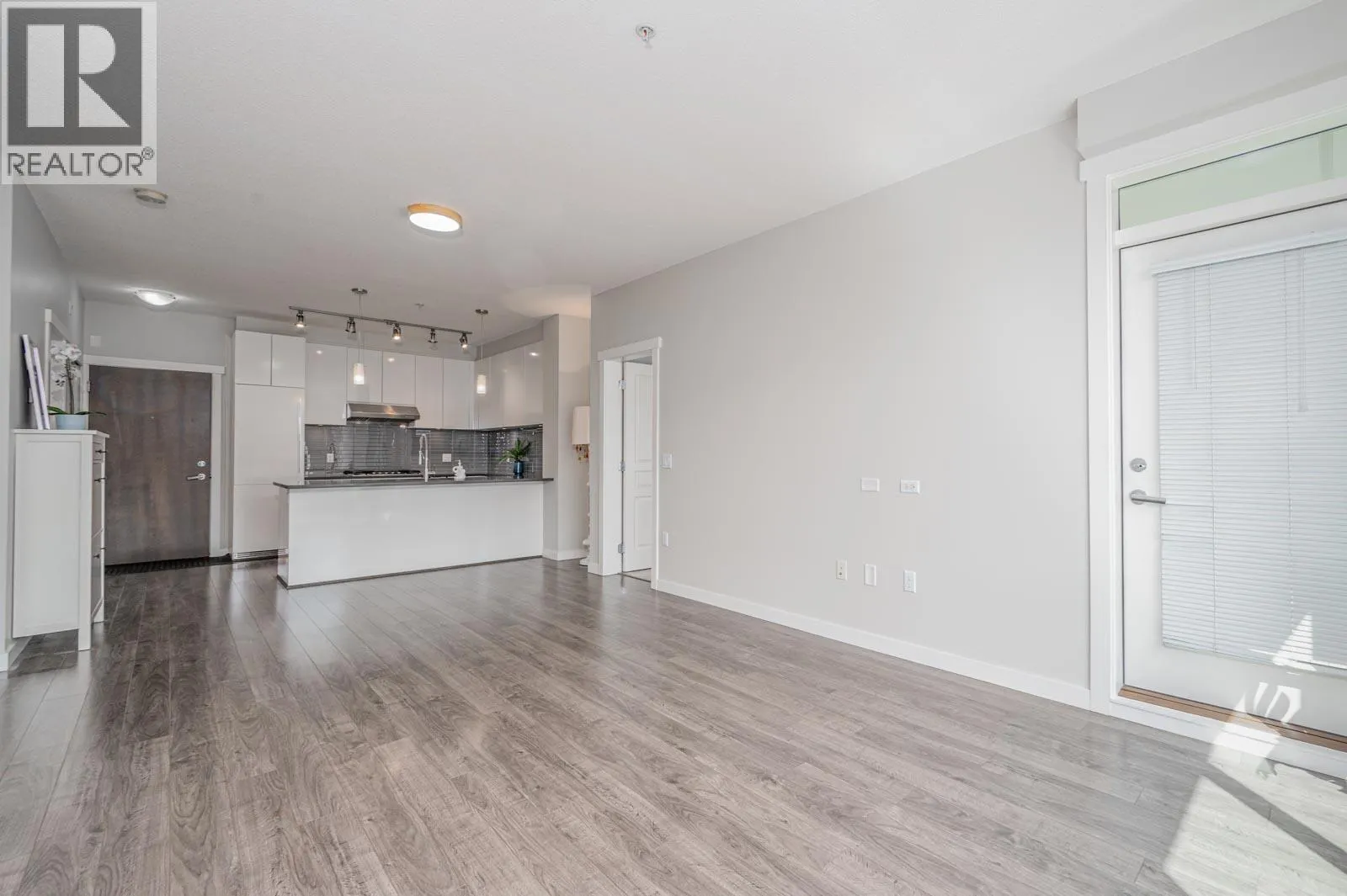 308 9399 ALEXANDRA ROAD