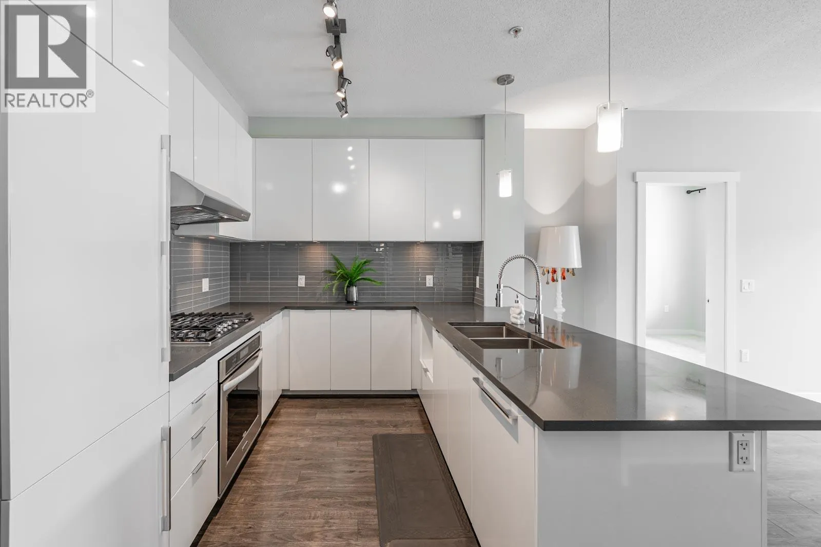 308 9399 ALEXANDRA ROAD