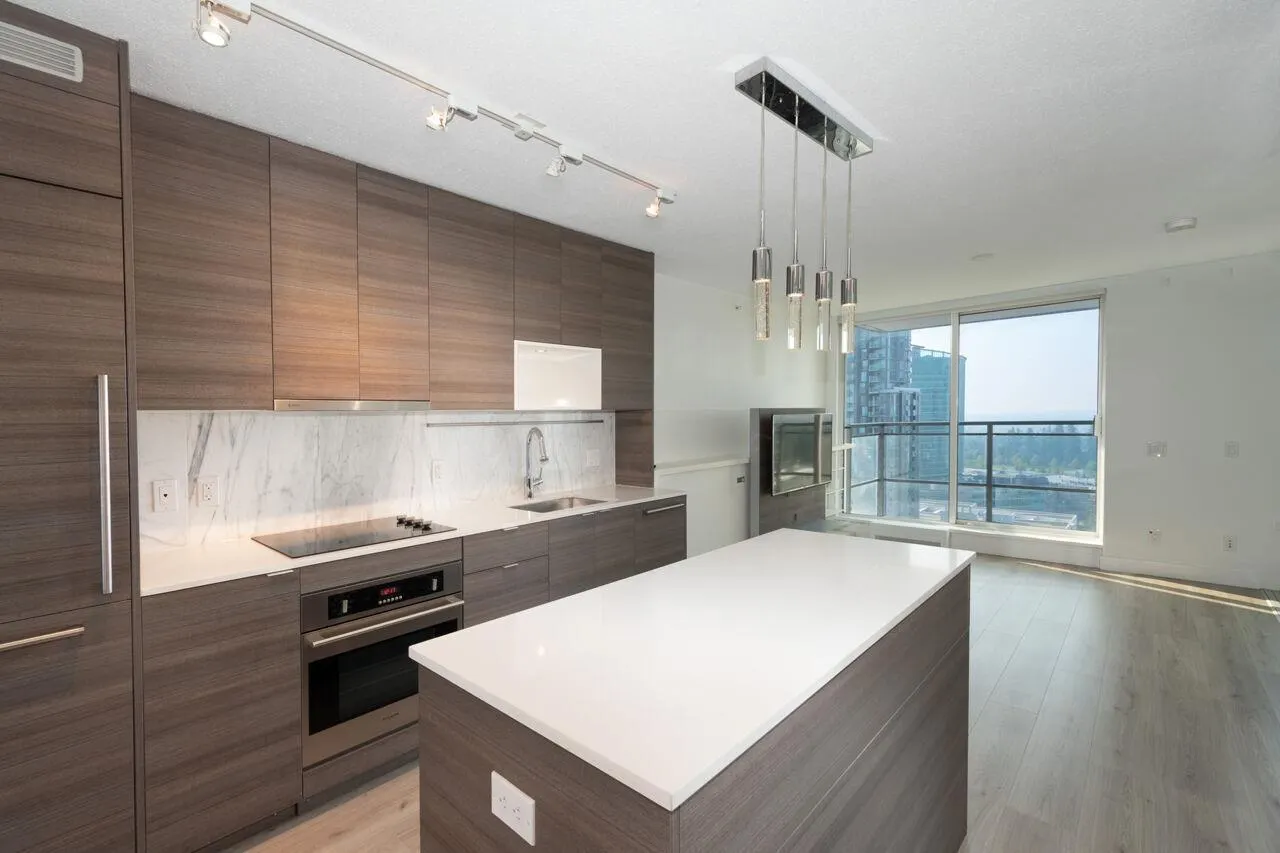 2912 13398 104 AVENUE