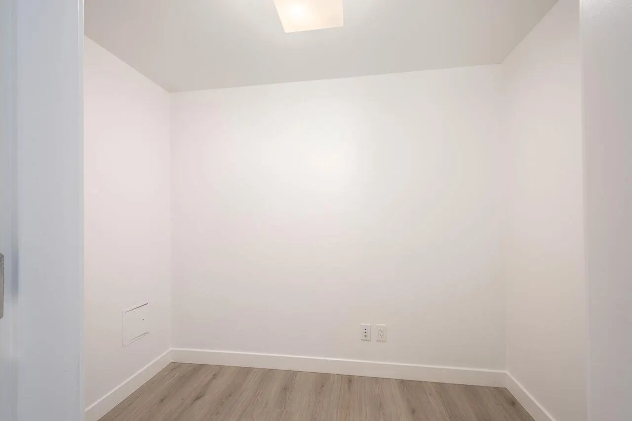 2912 13398 104 AVENUE