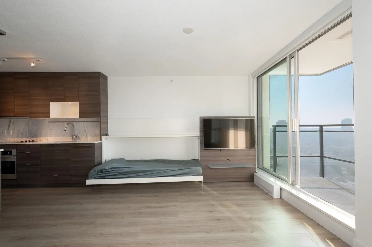 2912 13398 104 AVENUE