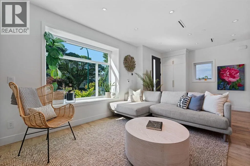 3437 FRANKLIN STREET