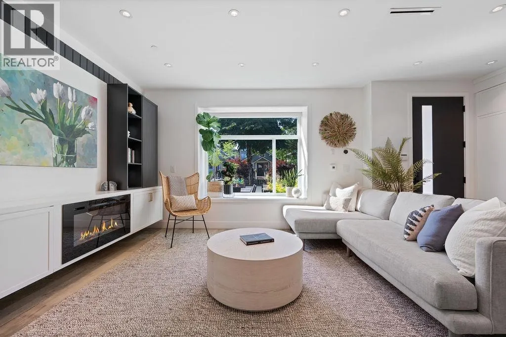 3437 FRANKLIN STREET