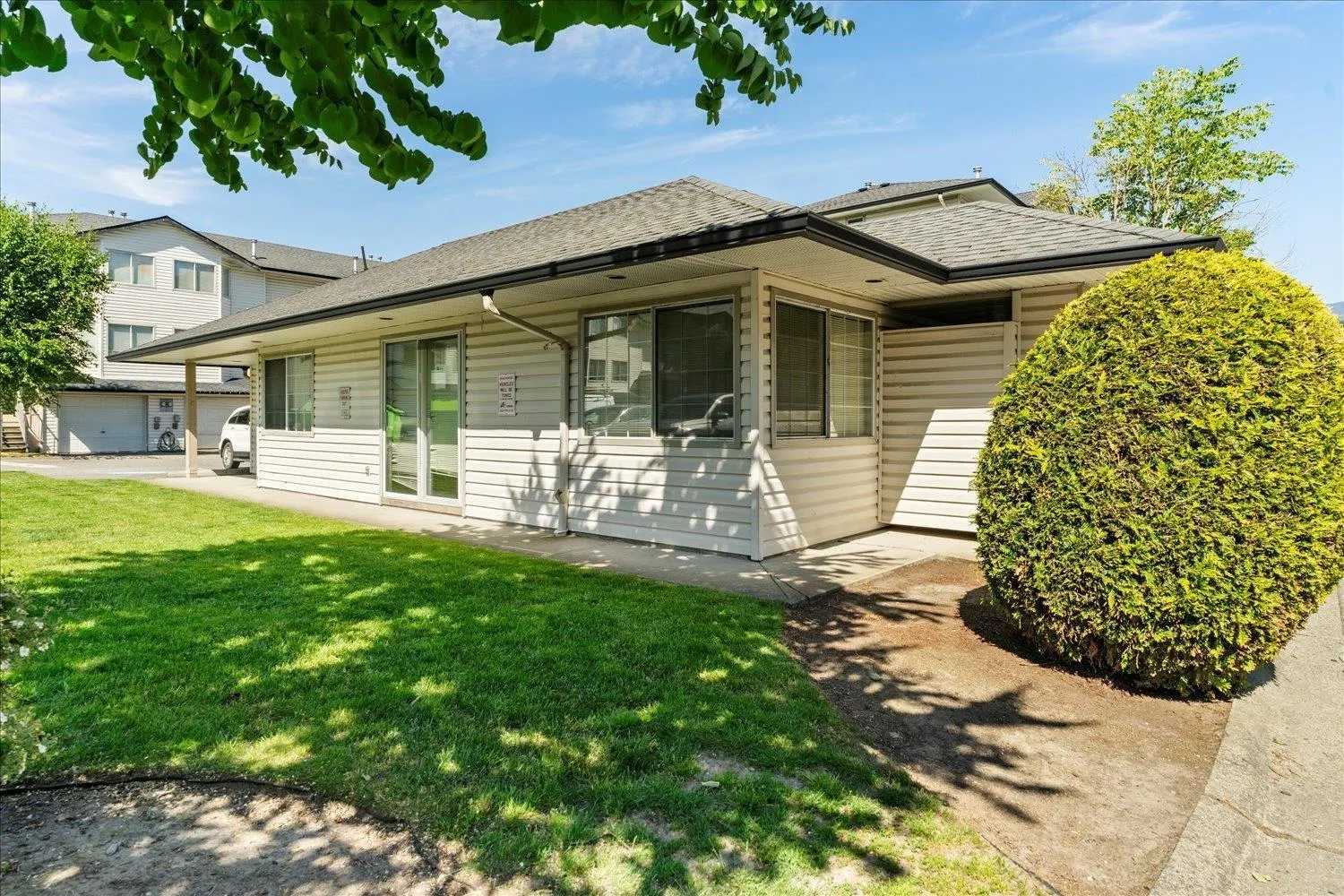 54 5904 VEDDER ROAD|Vedder Crossing