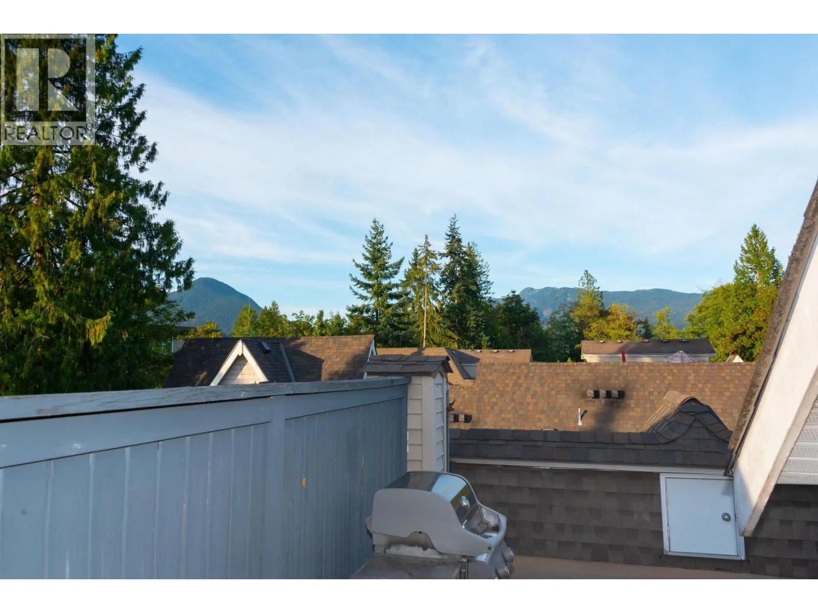 6 1015 LYNN VALLEY ROAD