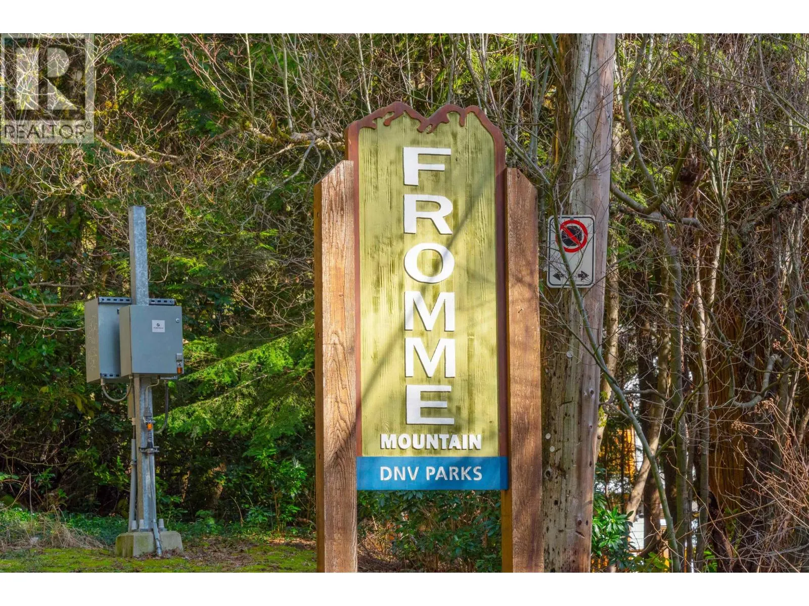 6 1015 LYNN VALLEY ROAD