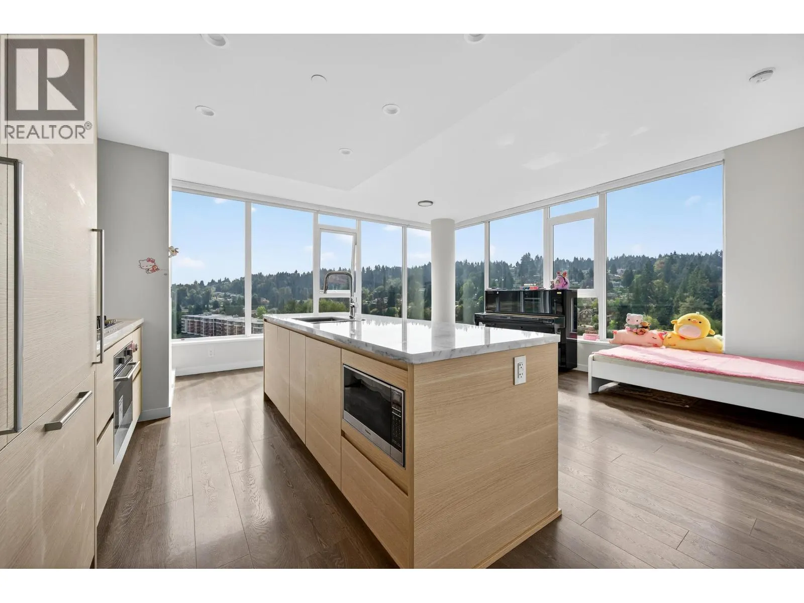 1804 308 MORRISSEY ROAD