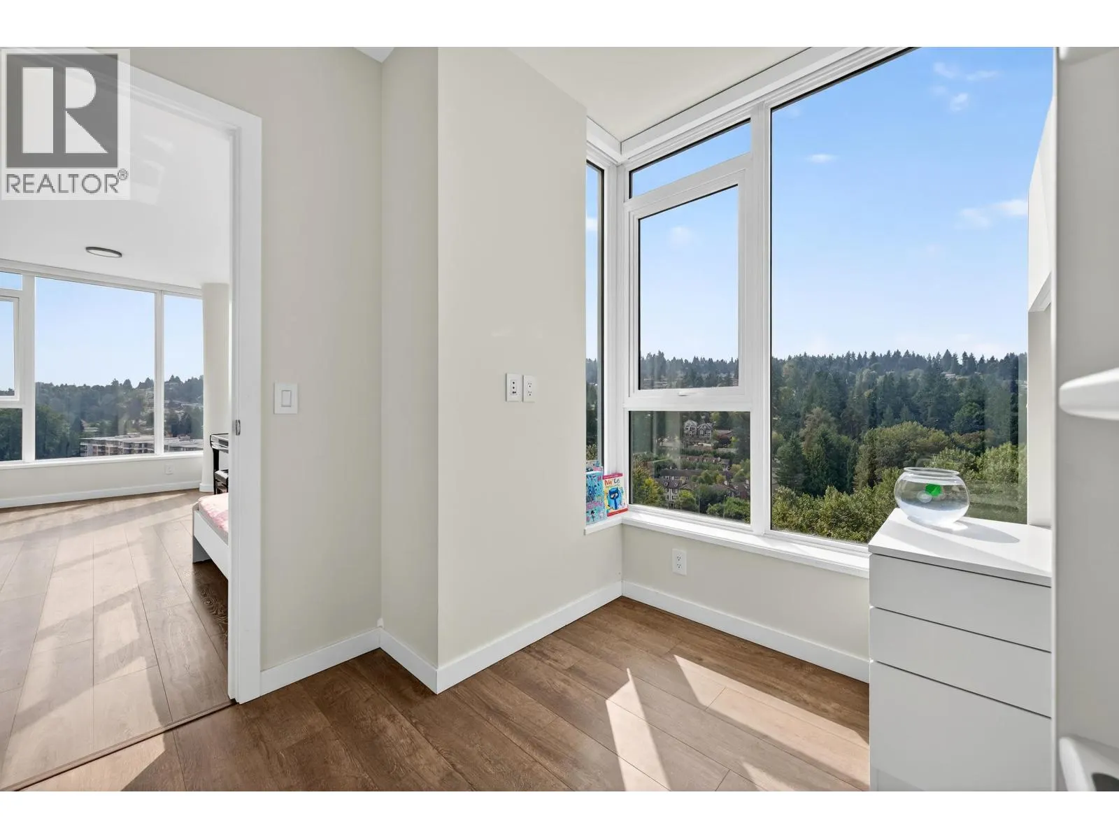 1804 308 MORRISSEY ROAD