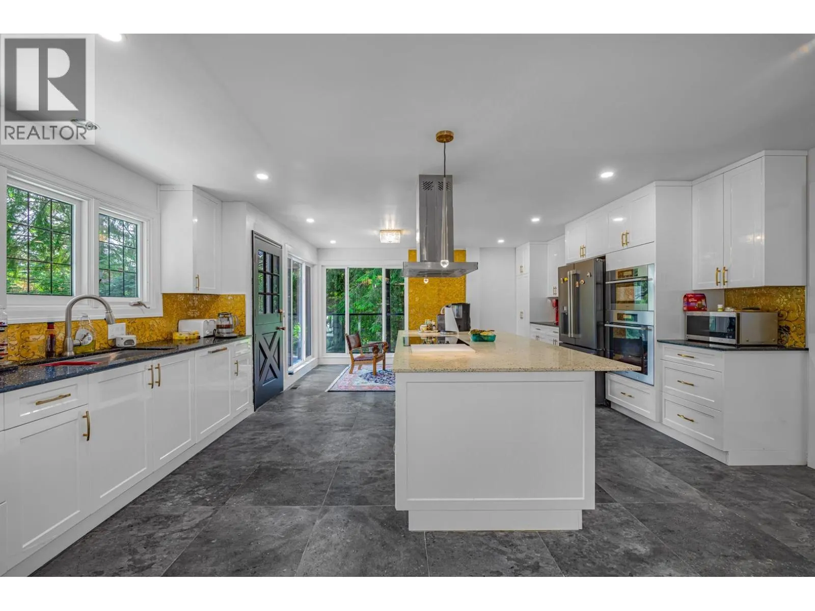 4621 CAULFEILD DRIVE