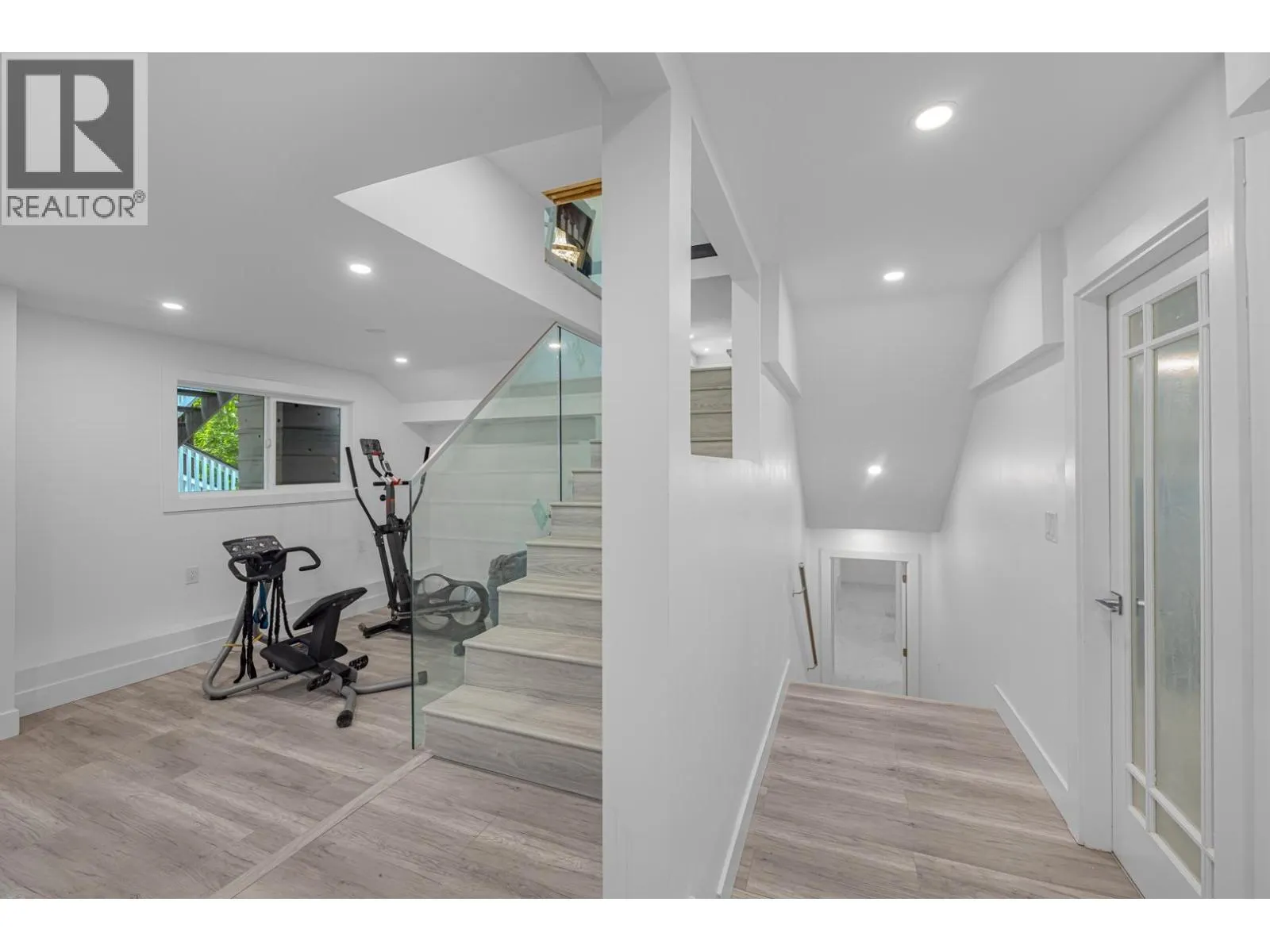 4621 CAULFEILD DRIVE