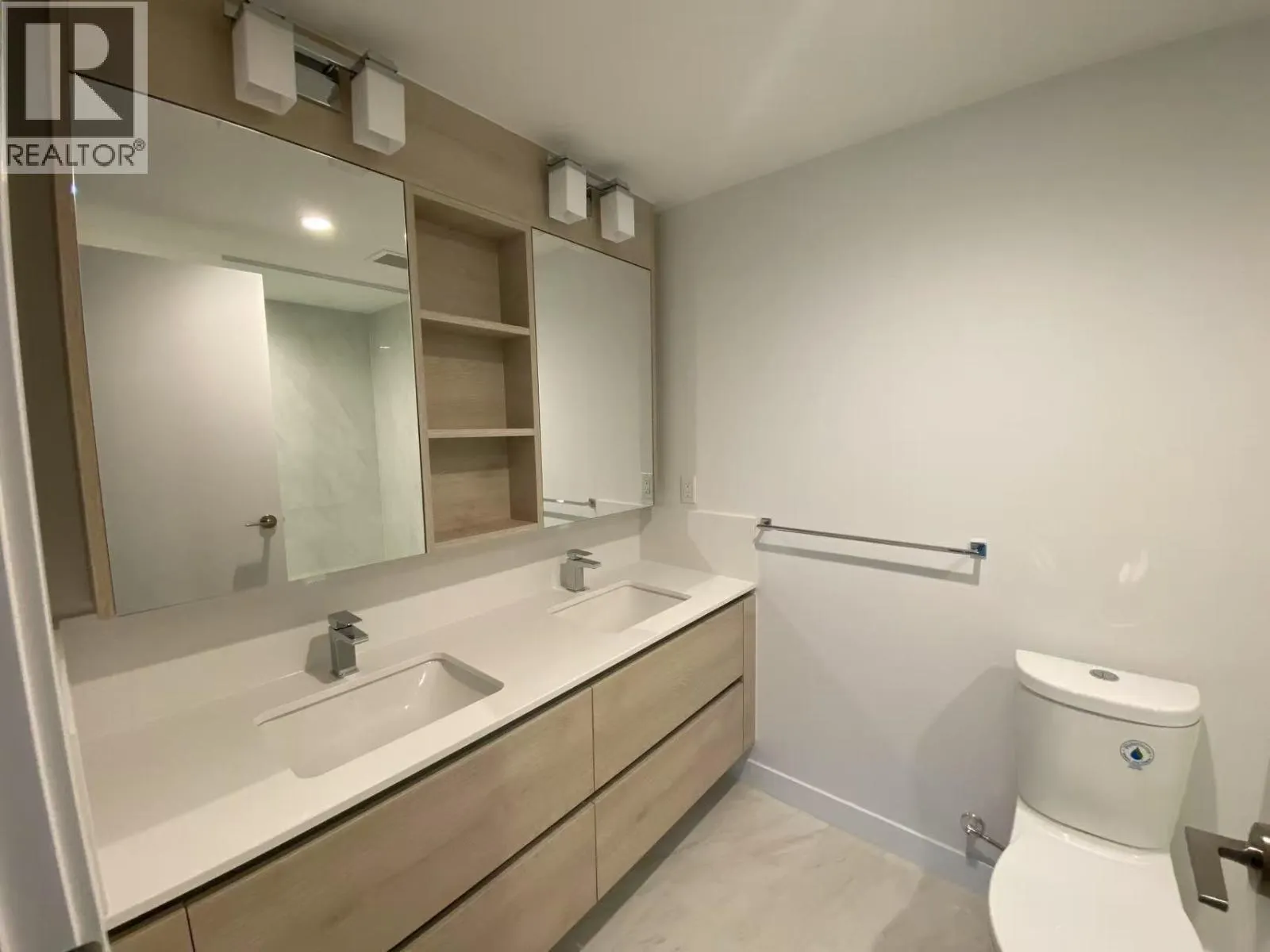 505 2085 SKYLINE COURT