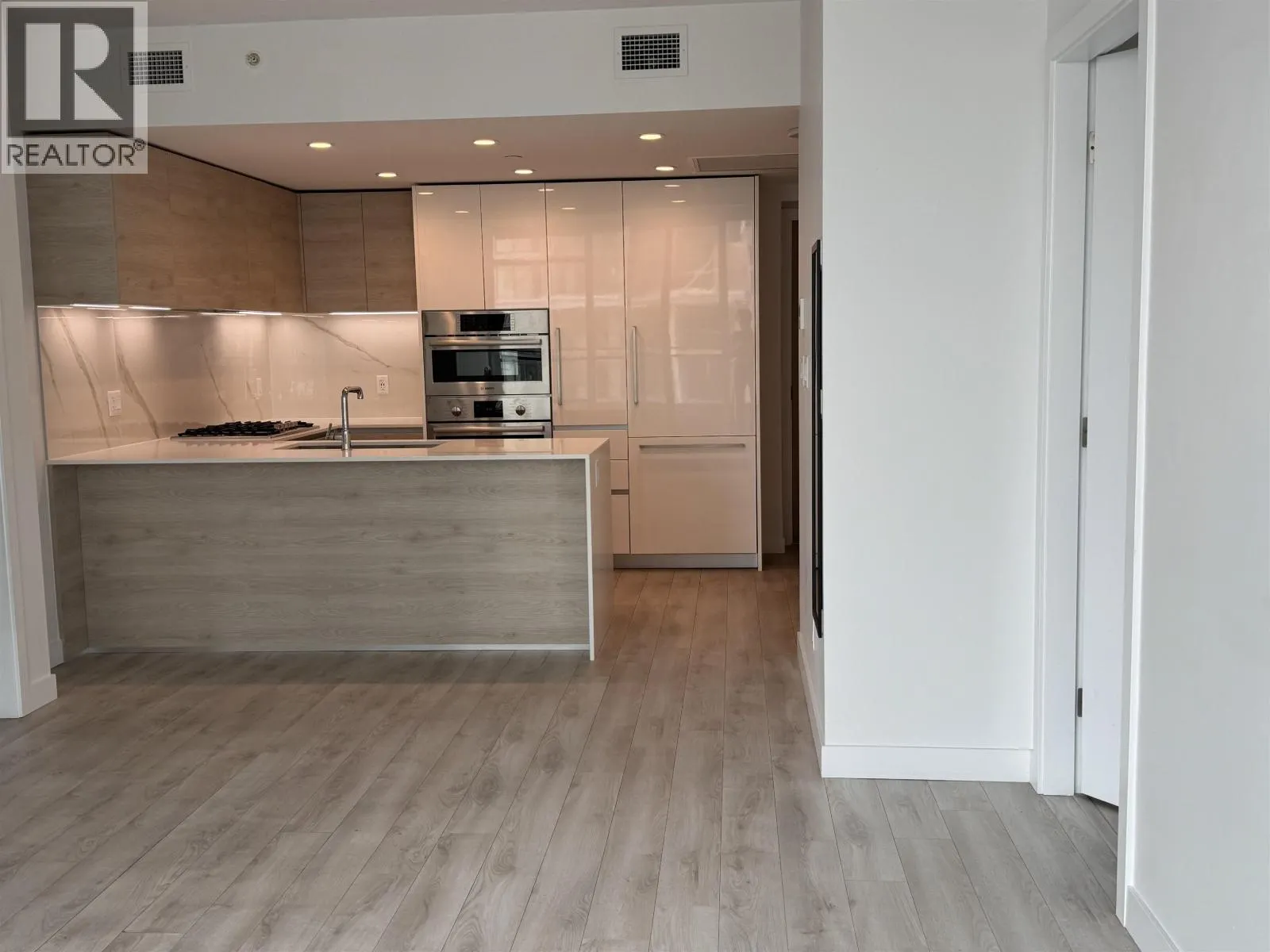 505 2085 SKYLINE COURT