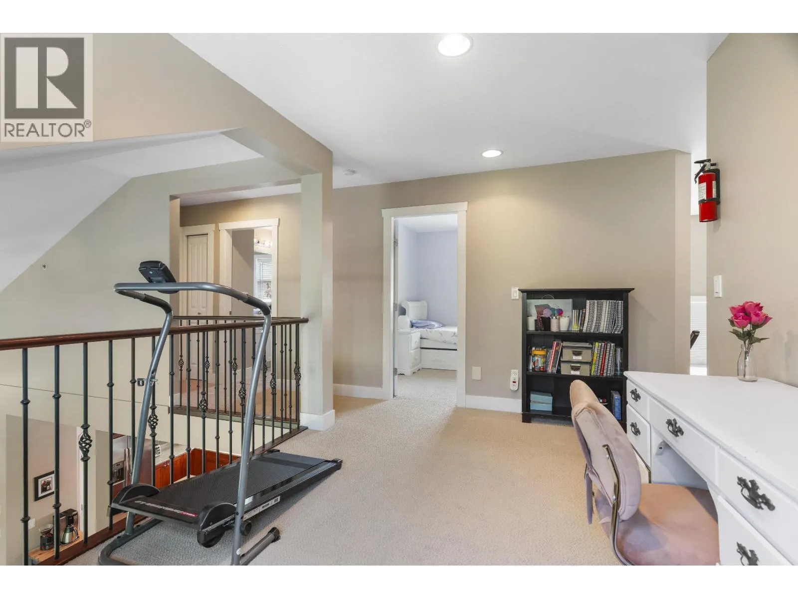 22810 FOREMAN DRIVE