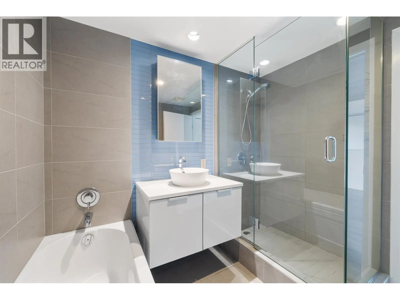1407 108 W CORDOVA STREET