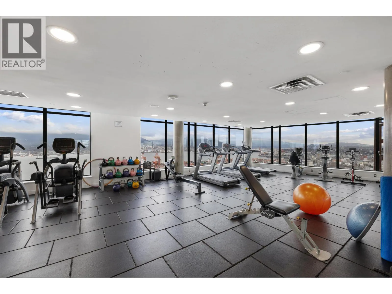 1407 108 W CORDOVA STREET