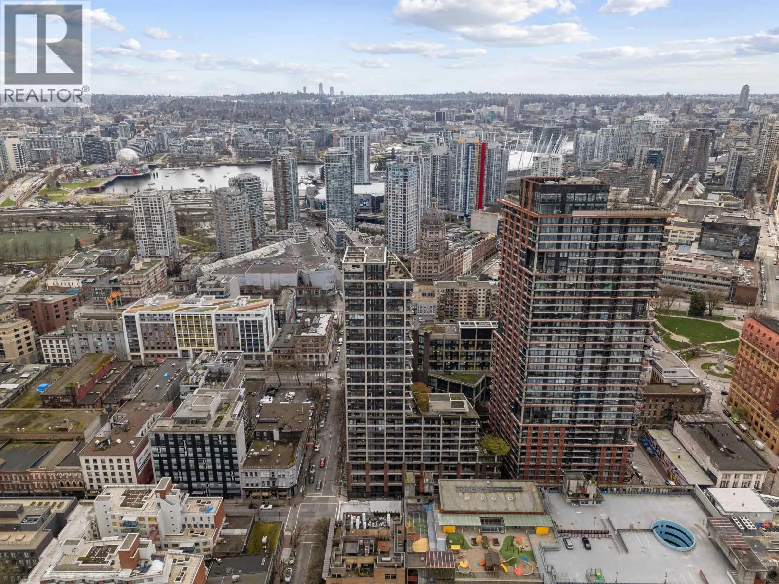 1407 108 W CORDOVA STREET