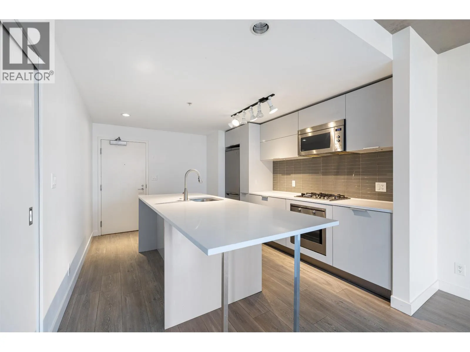 1407 108 W CORDOVA STREET