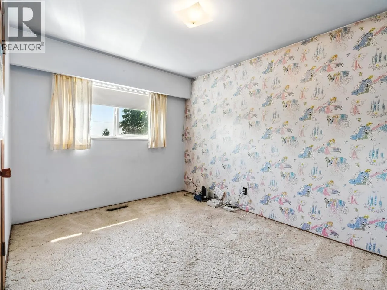 2354 HARRISON DRIVE