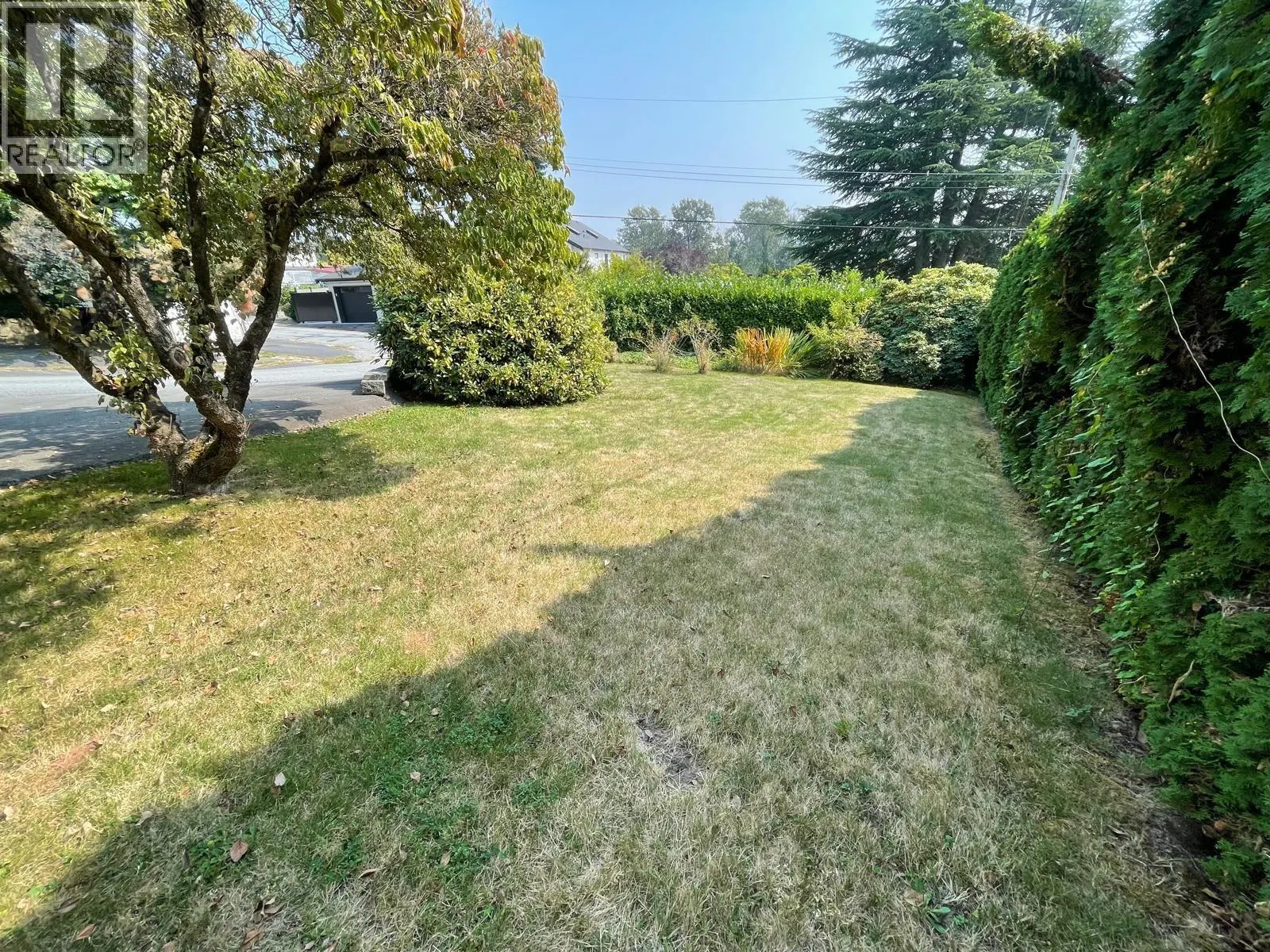 2354 HARRISON DRIVE