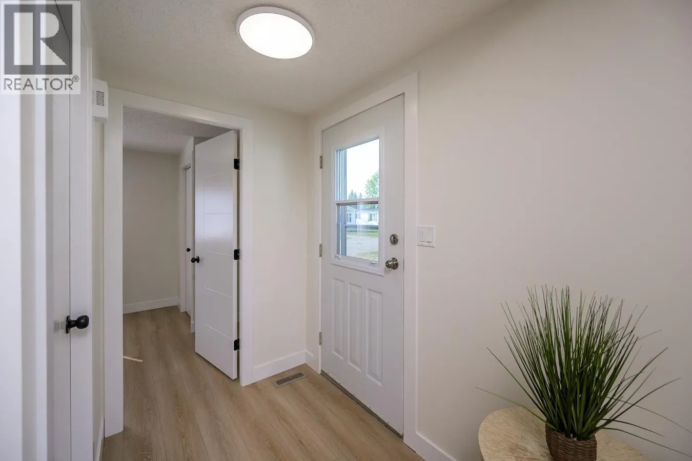 2914 GREENFOREST CRESCENT