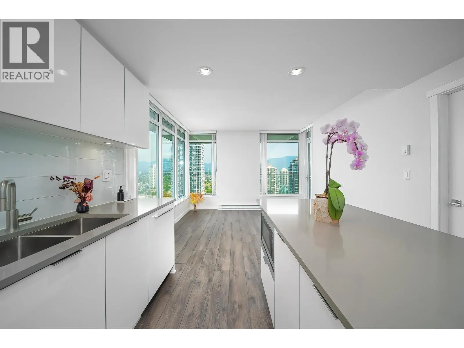 3206 2388 MADISON AVENUE