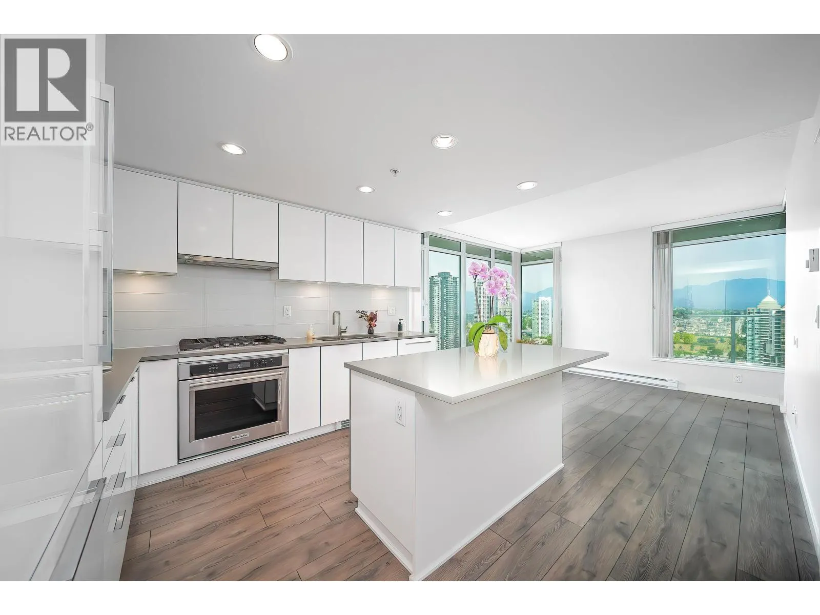 3206 2388 MADISON AVENUE