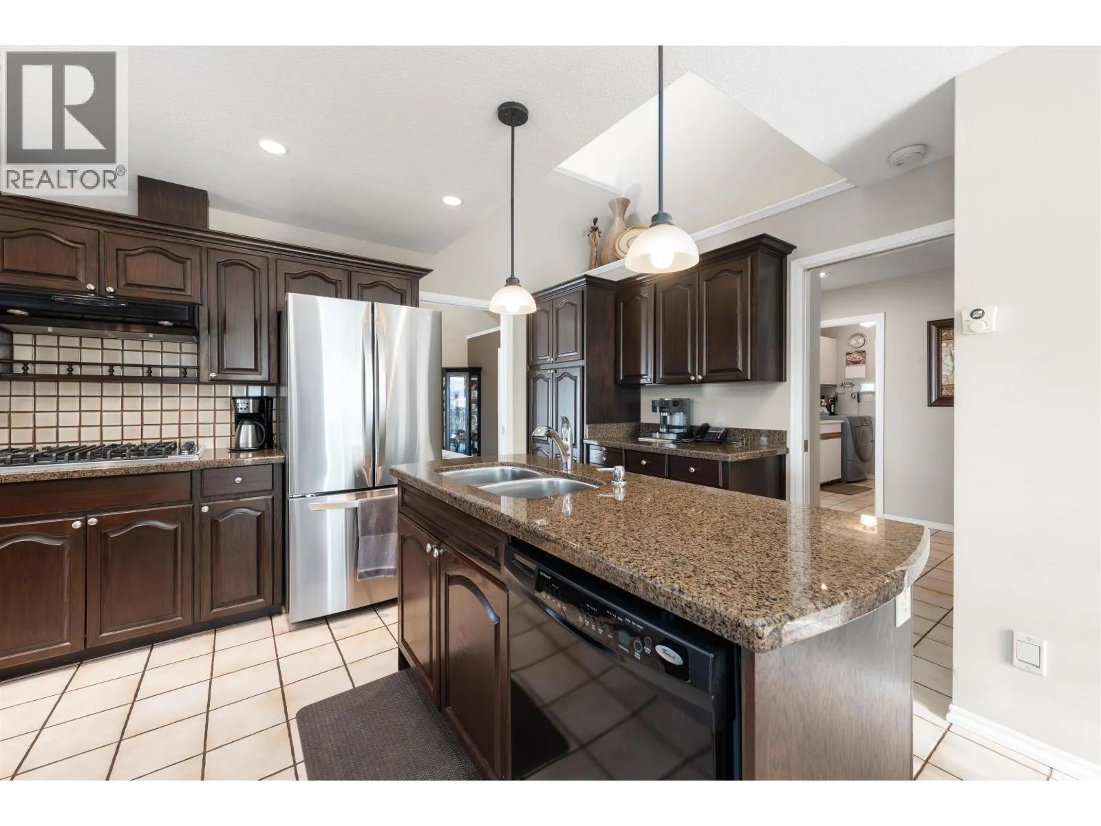 3173 LEEWARD COURT