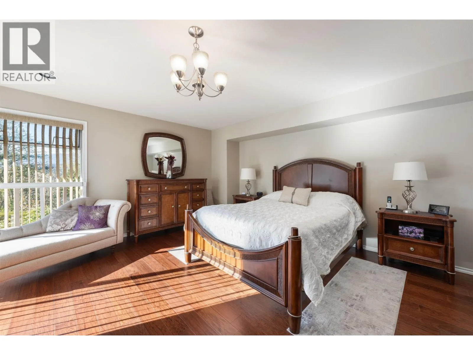 3173 LEEWARD COURT