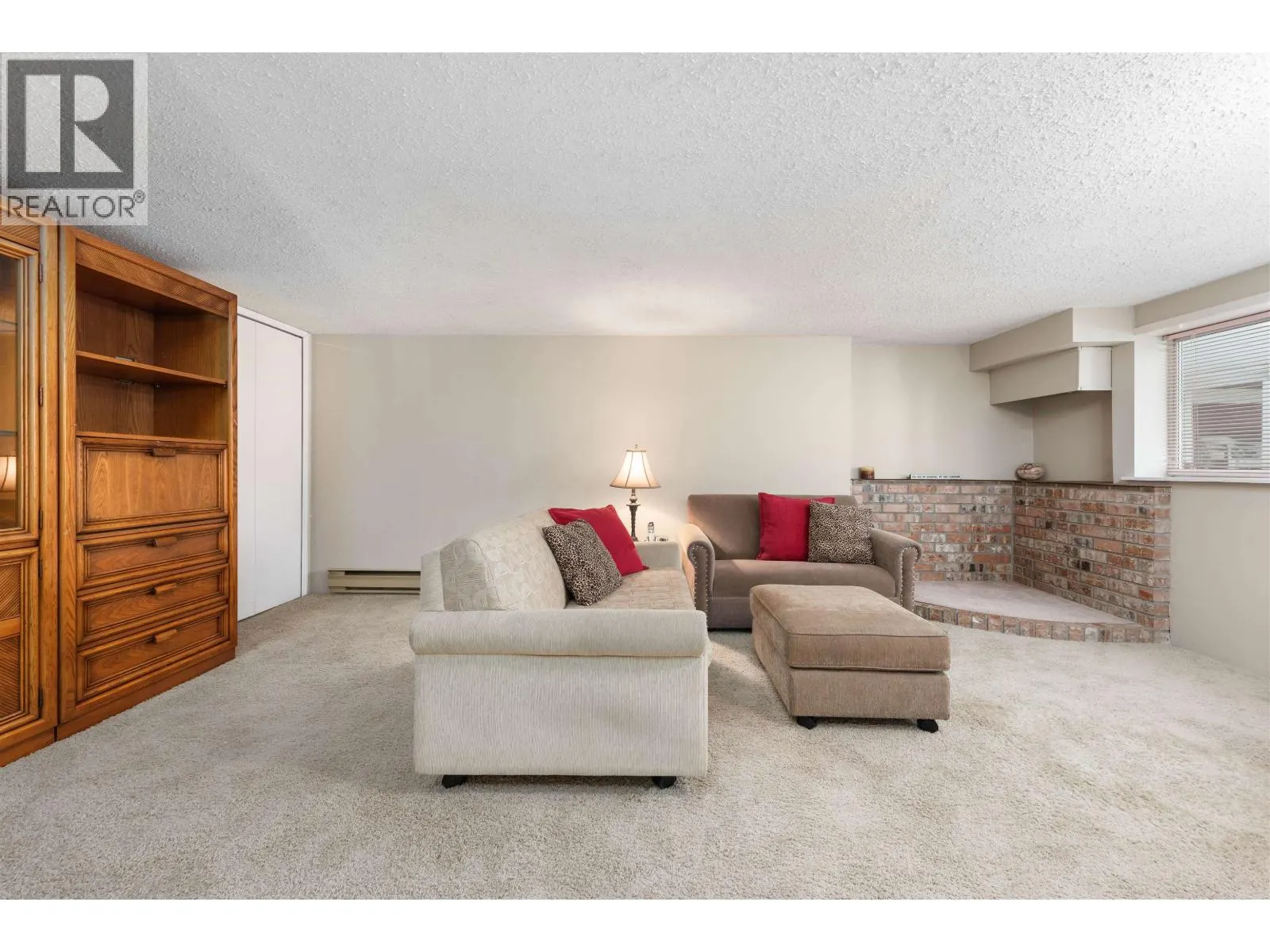 3173 LEEWARD COURT