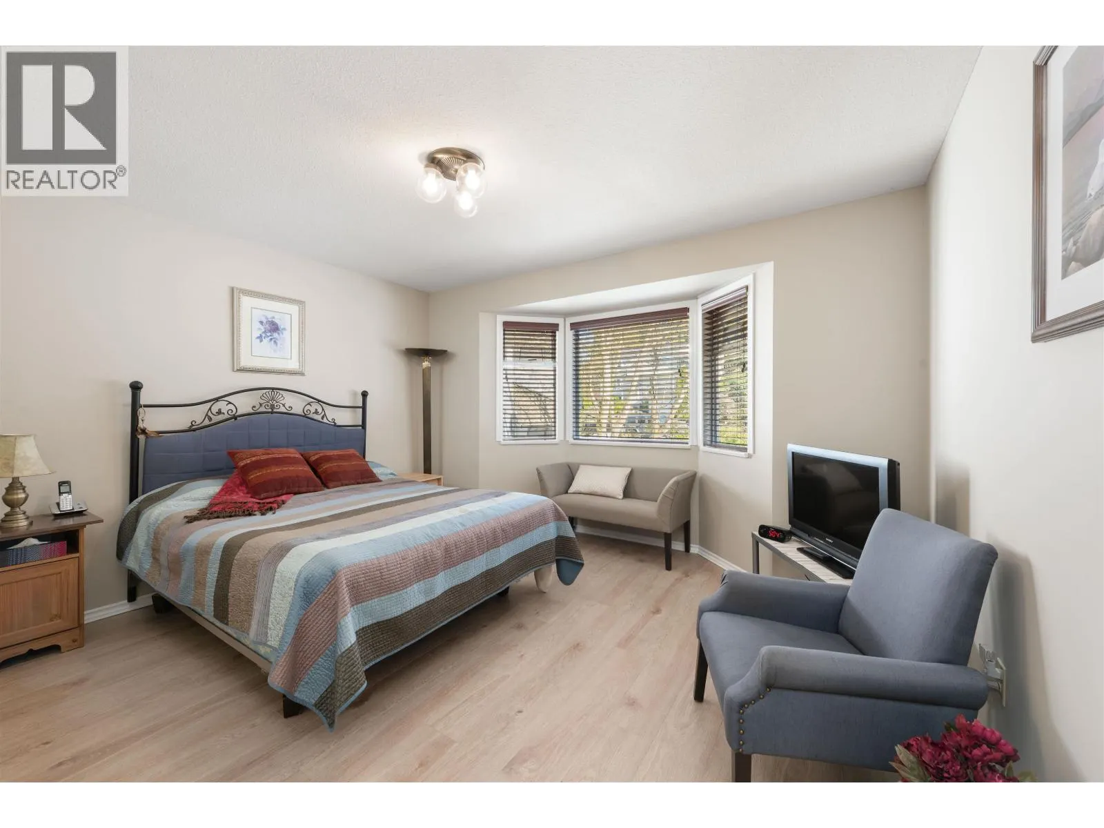 3173 LEEWARD COURT