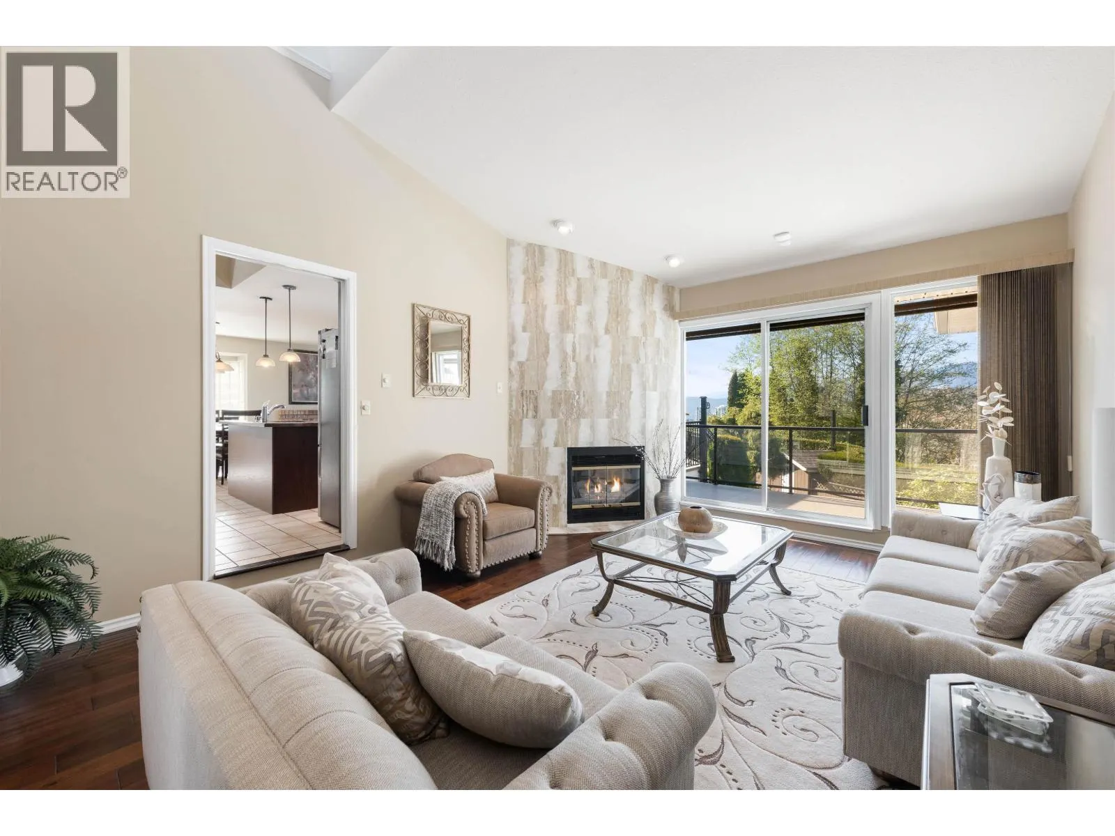 3173 LEEWARD COURT