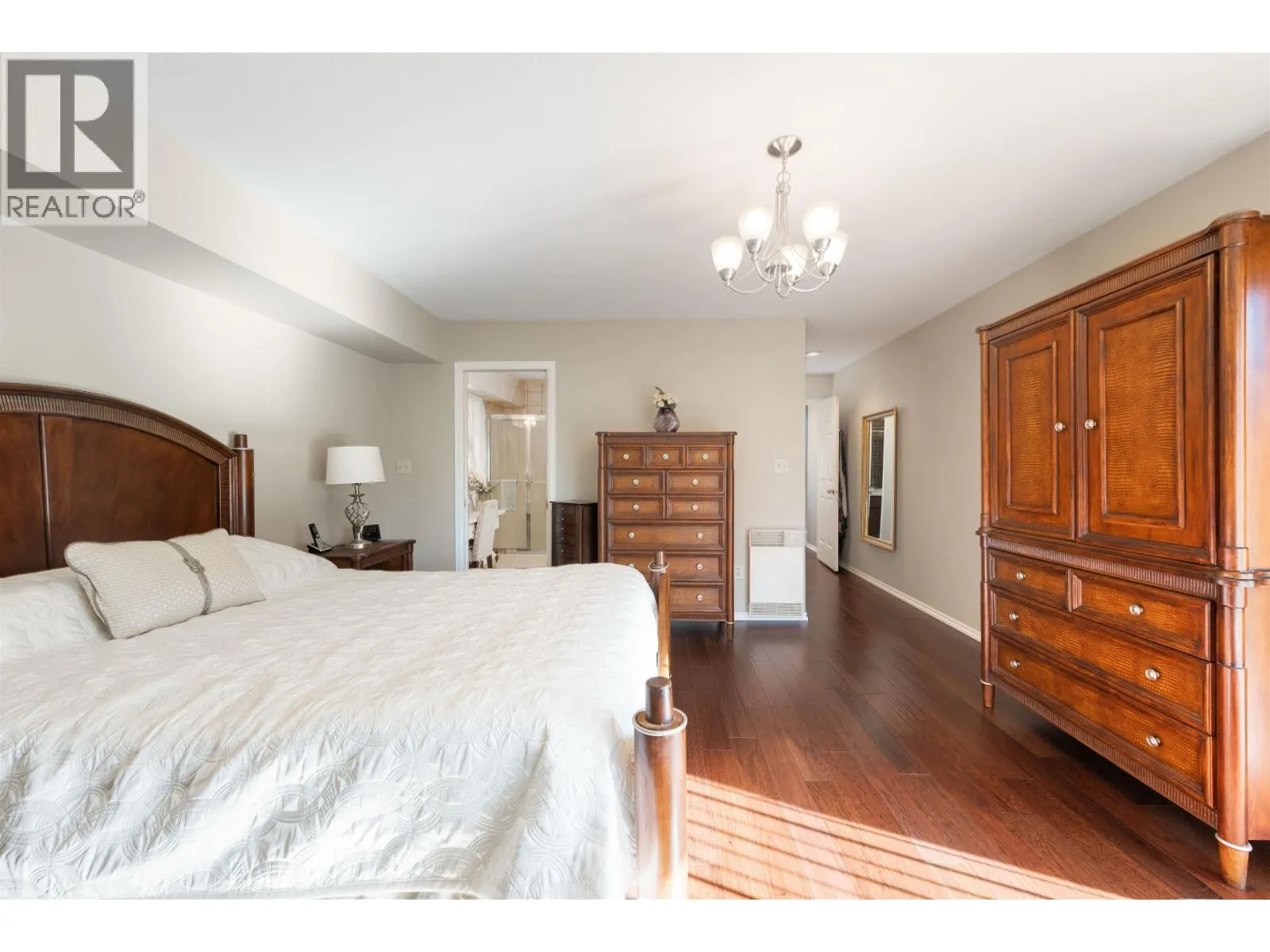 3173 LEEWARD COURT