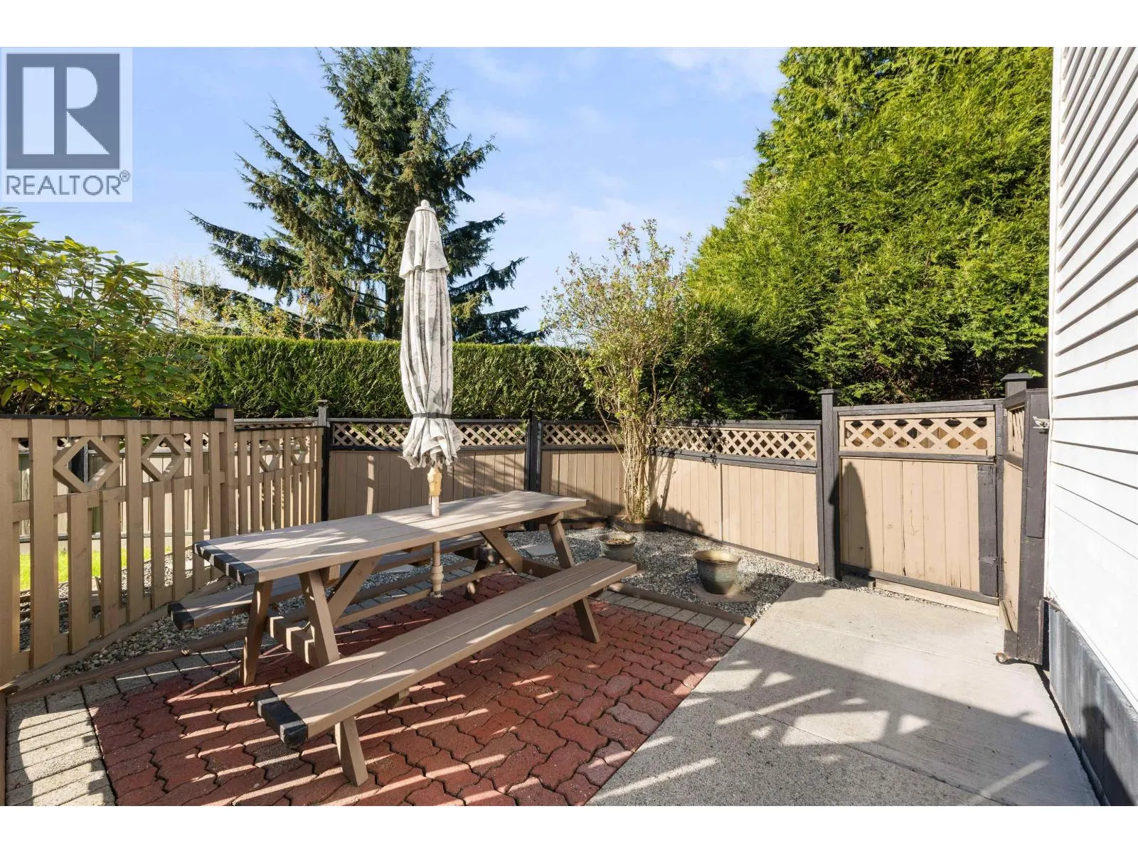 3173 LEEWARD COURT